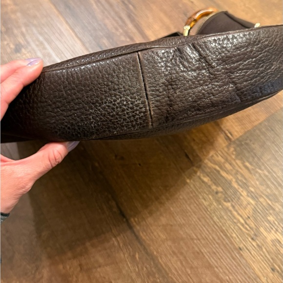 VINTAGE Gucci Brown Leather Shoulder Bag with Bamboo Handles - Picture 13 of 16